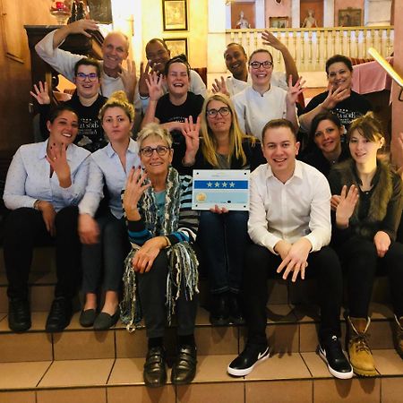Logis Gourmet & Relax Hotel De La Sure エッシュ・シュル・シュール エクステリア 写真